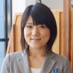 小山 頼子