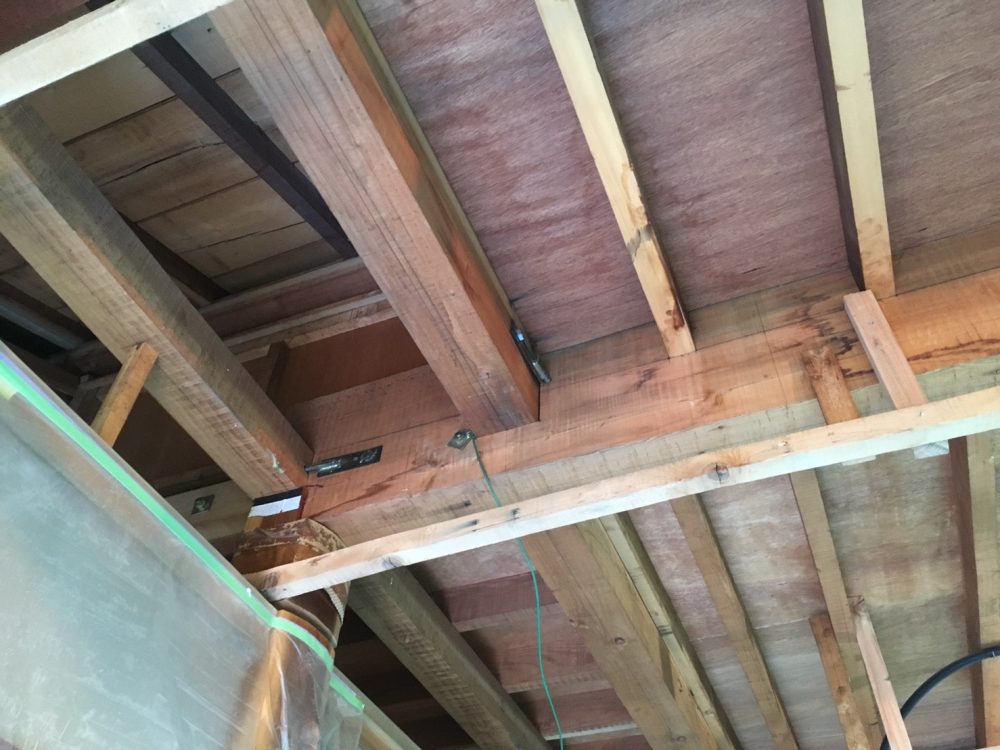 前橋市Y様邸で天井の張替え工事を行いました – ミヤケンリフォーム