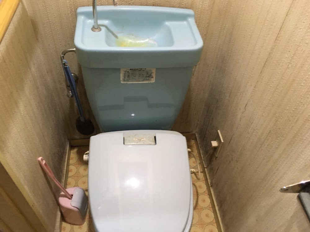 前橋市にてトイレの見積にお伺いしました(LIXIL アメージュZ)