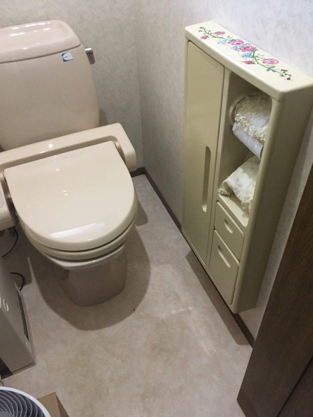 顧客様のお家にトイレのお見積りにお伺いいたしました！【アラウーノＳⅡ】 – ミヤケンリフォーム