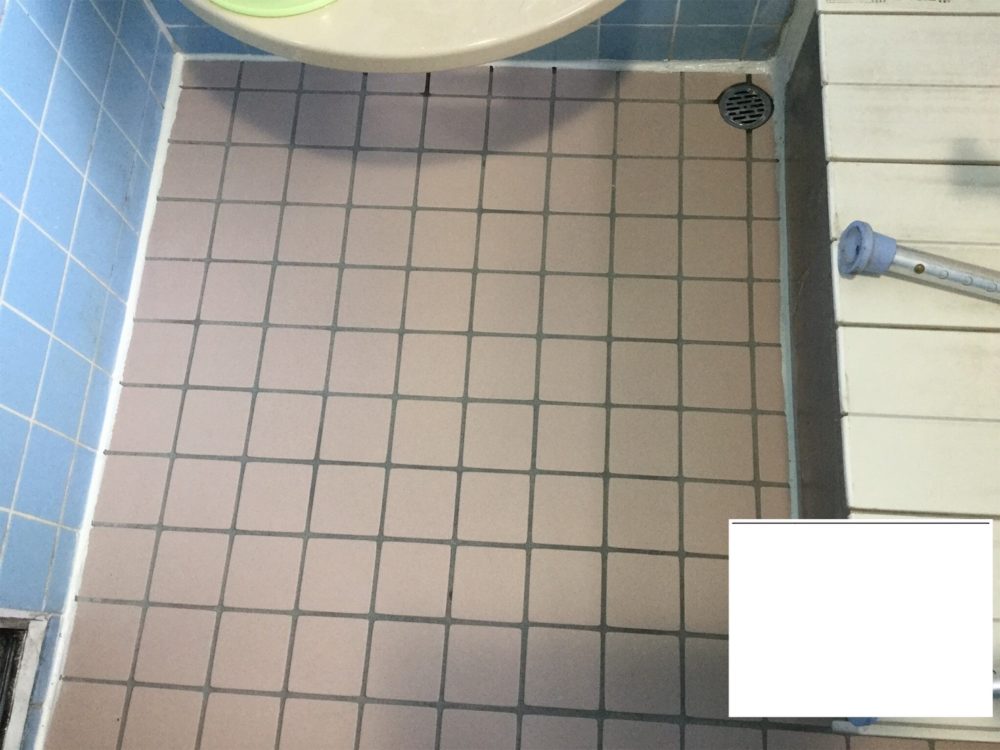 太田市にて浴室の床の張替えが完了しました。