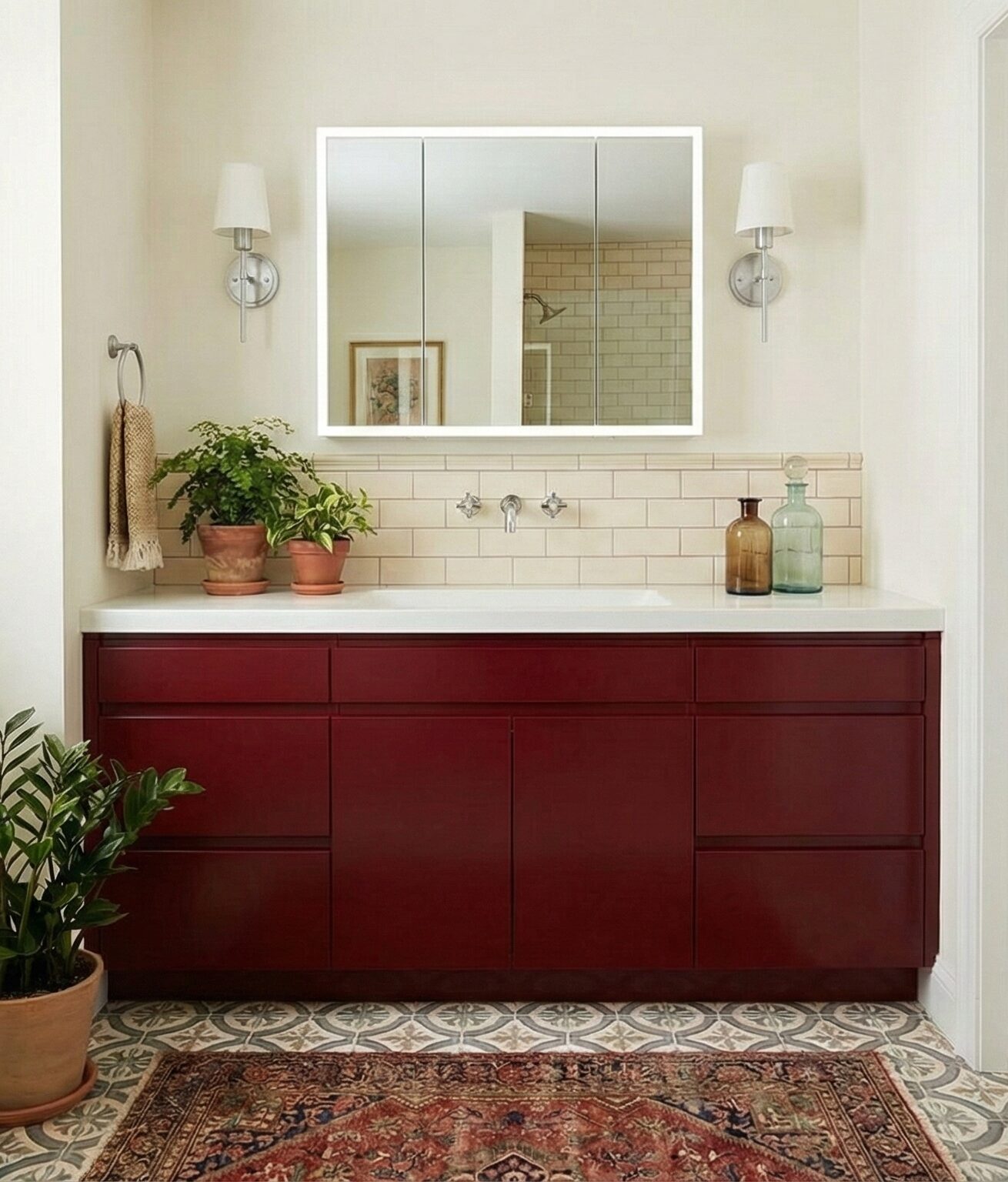 洗面台リフォーム ミヤケン 派手 赤 キャビネット 色選び