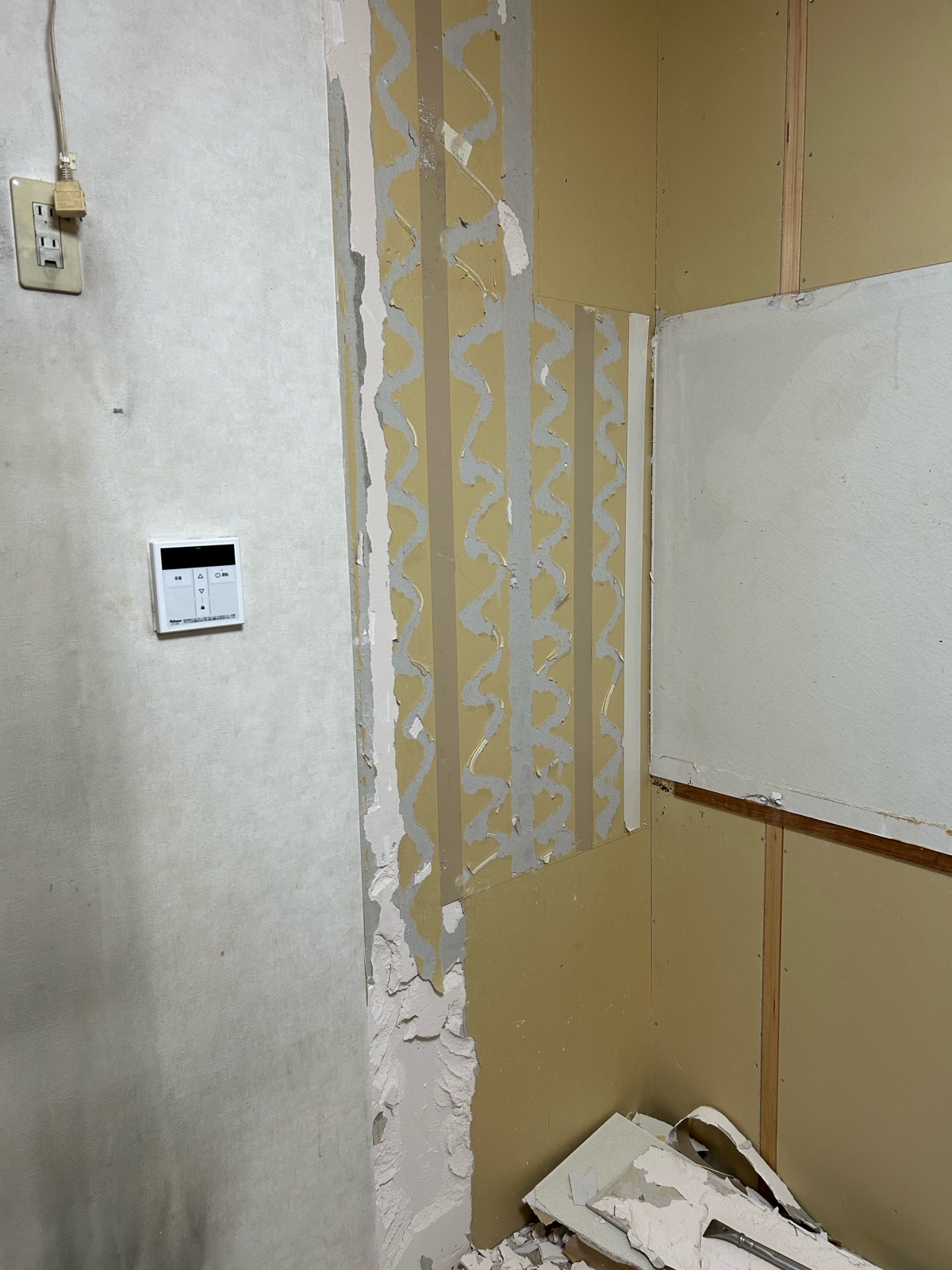 キッチン解体作業